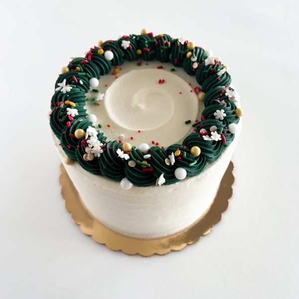 Winter Wreath Cake For Discount